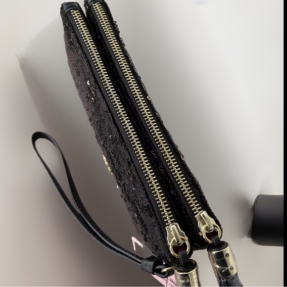 NWT Juicy Couture Gold and Black Sequin Double Zipper Wristlet Clutch - Picture 3 of 6